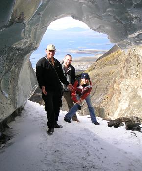 Met Auke, Jim en Ushuaia op de achtergrond