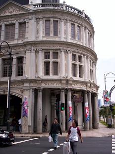 Oude Britse gebouwen door de hele stad
