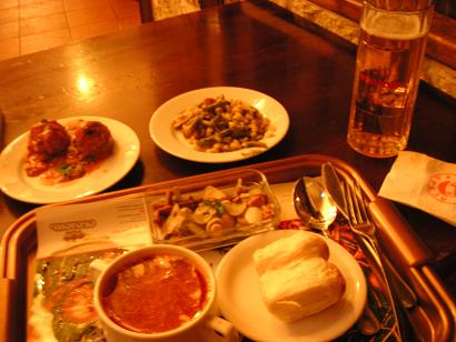 Borsjt met ballen, bier en brood...